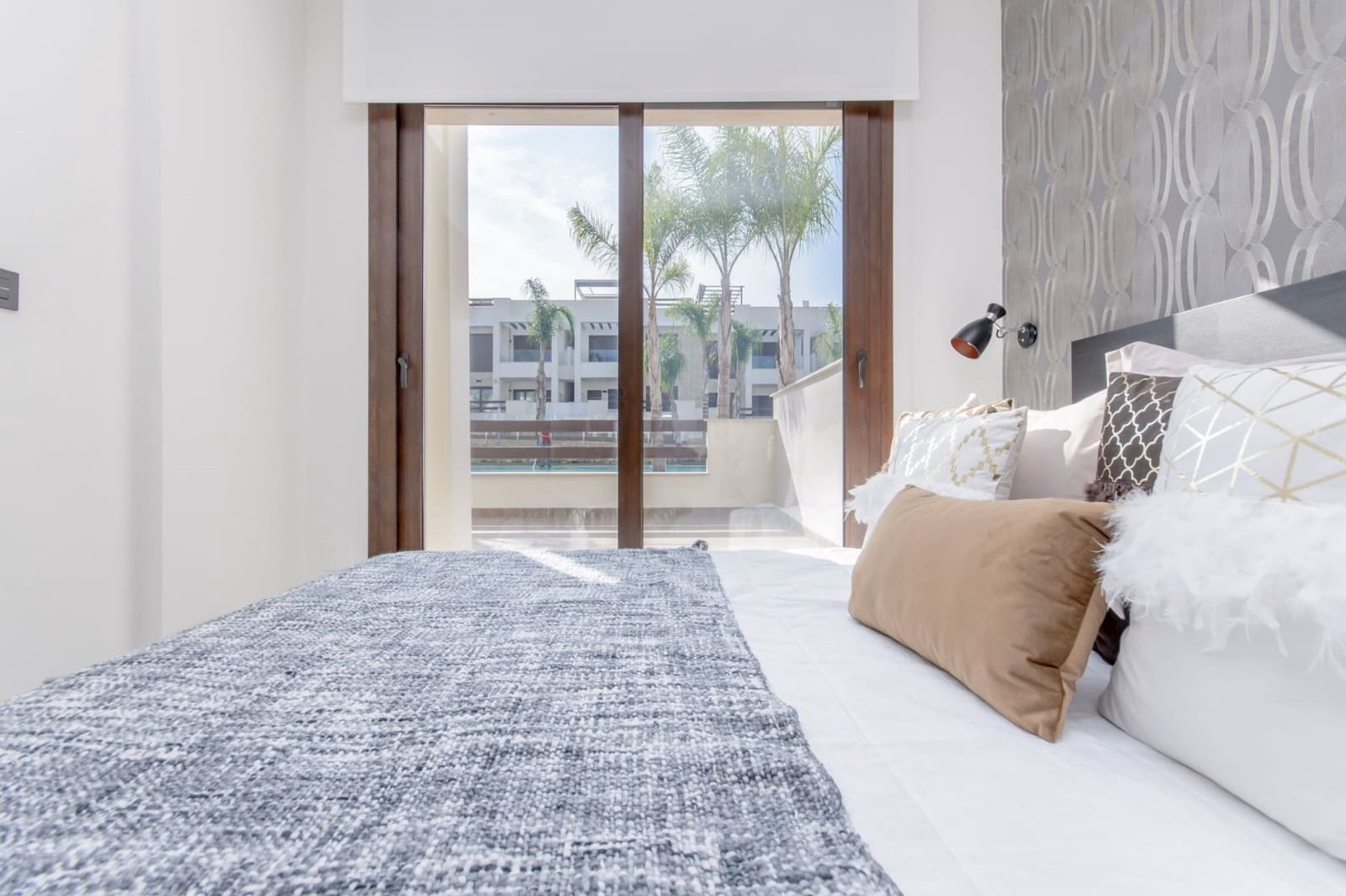 Apartamento de 2 habitaciones en Torrevieja en venta con piscina - 275.000 € (Ref: 6770565)