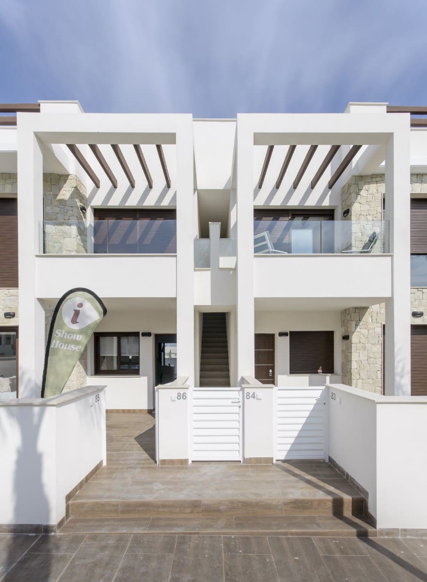 3 sypialnia Apartament na sprzedaż w Torrevieja z basenem - 290 000 € (Ref: 6770567)