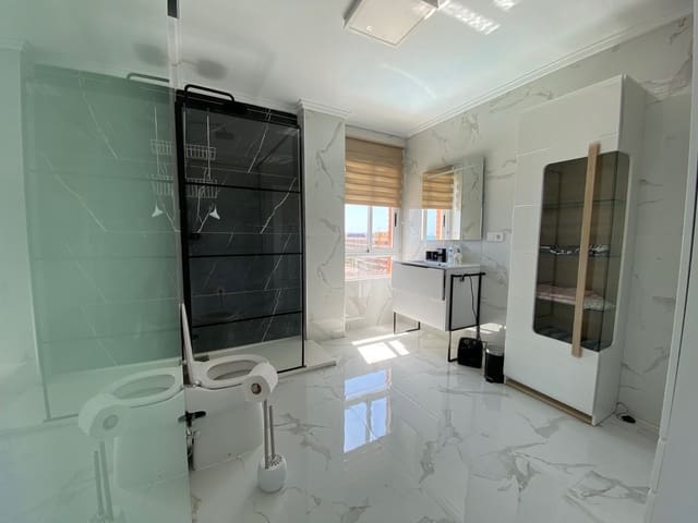 2 Zimmer Apartment zu verkaufen in Punta Prima, Torrevieja mit Pool - 217.500 € (Ref: 6959452)