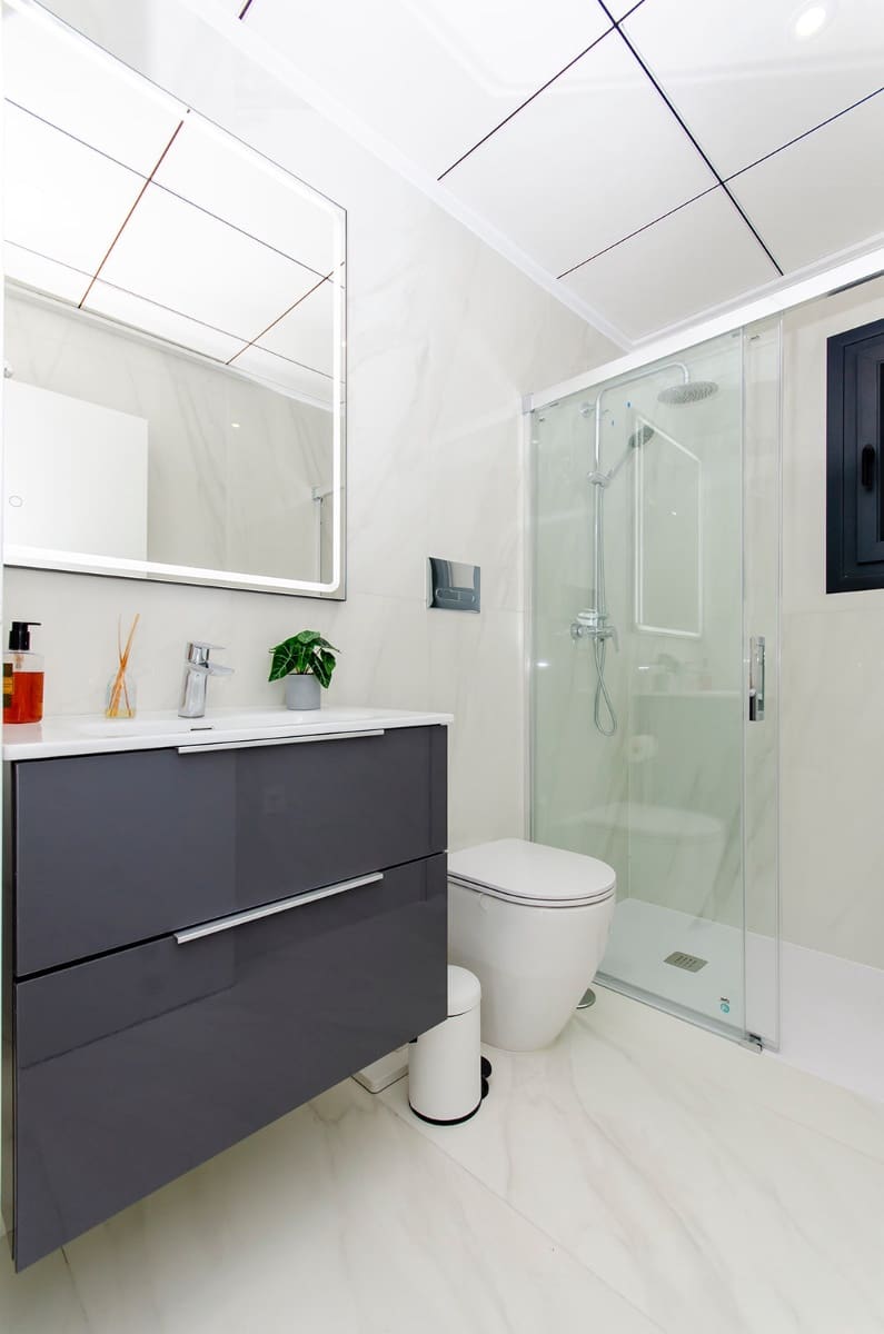 3 bedroom Villa for sale in Orihuela Costa with pool - € 385,000 (Ref: 6974587)