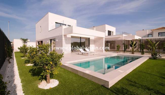 3 chambre Villa/Maison à vendre à San Pedro del Pinatar avec piscine - 450 000 € (Ref: 7261823)