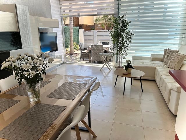 2 chambre Villa/Maison à vendre à Lo Pagan, San Pedro del Pinatar avec piscine - 305 000 € (Ref: 7734061)