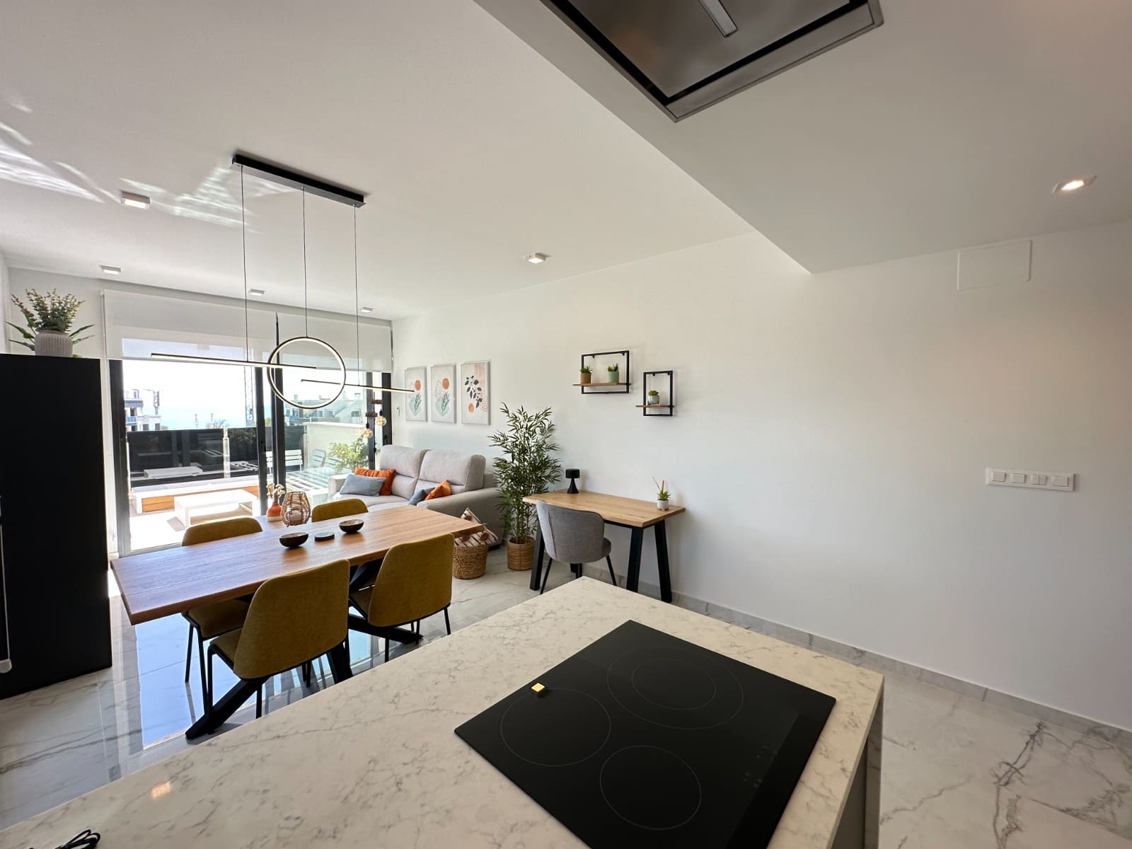 2 soveværelse Penthouse til salg i Playa Flamenca med swimmingpool garage - € 595.000 (Ref: 8537640)