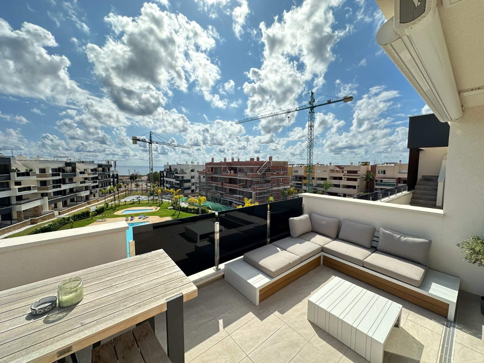 2 soveværelse Penthouse til salg i Playa Flamenca med swimmingpool garage - € 595.000 (Ref: 8537640)