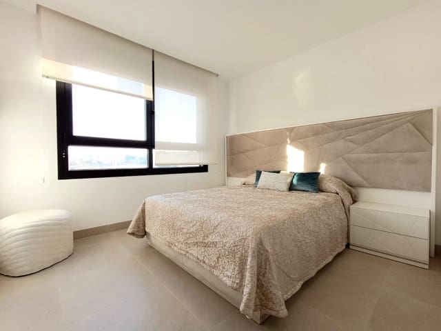 Chalet de 3 habitaciones en Benijófar en venta con piscina - 449.000 € (Ref: 8655746)