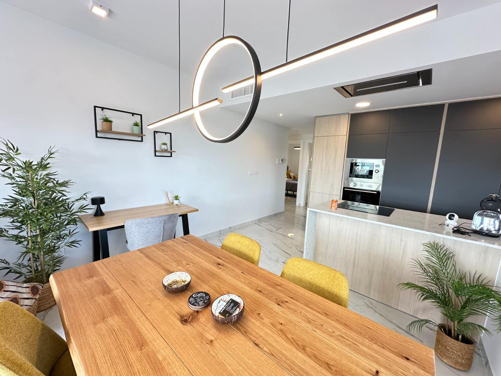 2 sypialnia Penthouse do wynajęcia w Playa Flamenca z basenem garażem - 1 800 € (Ref: 8704248)