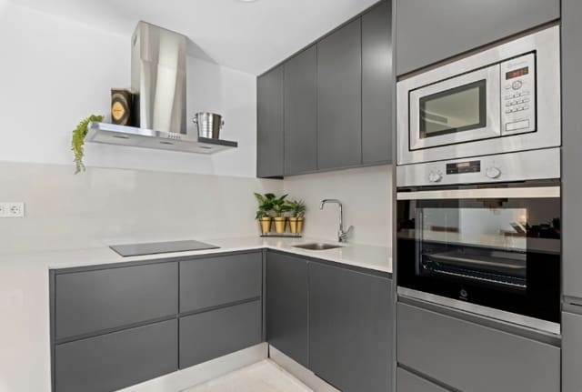 3 sypialnia Willa na sprzedaż w San Miguel de Salinas z basenem - 355 000 € (Ref: 8771309)