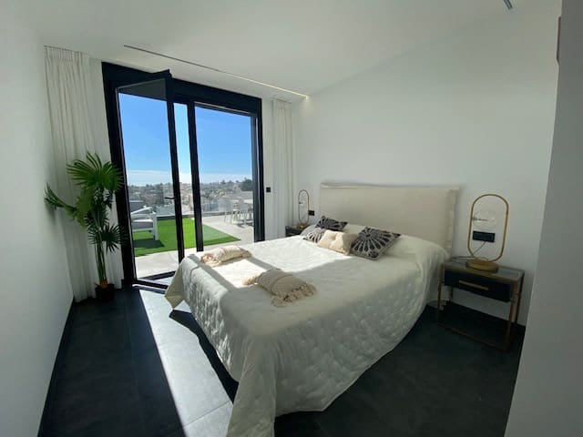 3 sypialnia Willa na sprzedaż w Los Balcones z basenem garażem - 649 000 € (Ref: 8837520)