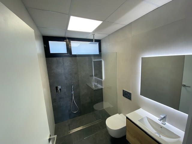 3 sypialnia Willa na sprzedaż w Los Balcones z basenem garażem - 649 000 € (Ref: 8837520)