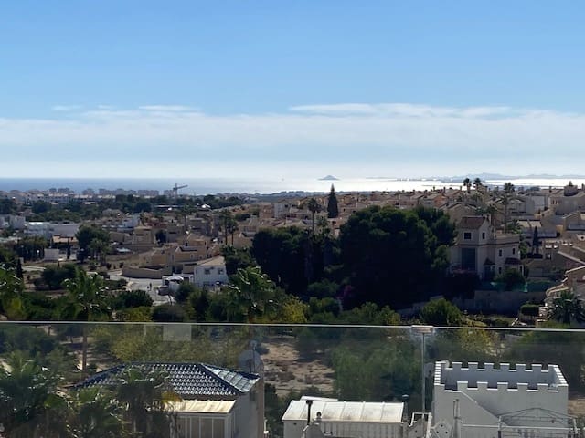 3 sypialnia Willa na sprzedaż w Los Balcones z basenem garażem - 649 000 € (Ref: 8837520)