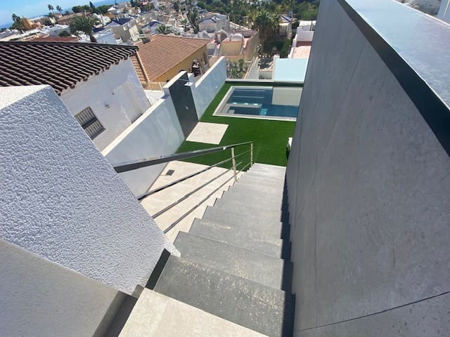 3 sypialnia Willa na sprzedaż w Los Balcones z basenem garażem - 649 000 € (Ref: 8837520)