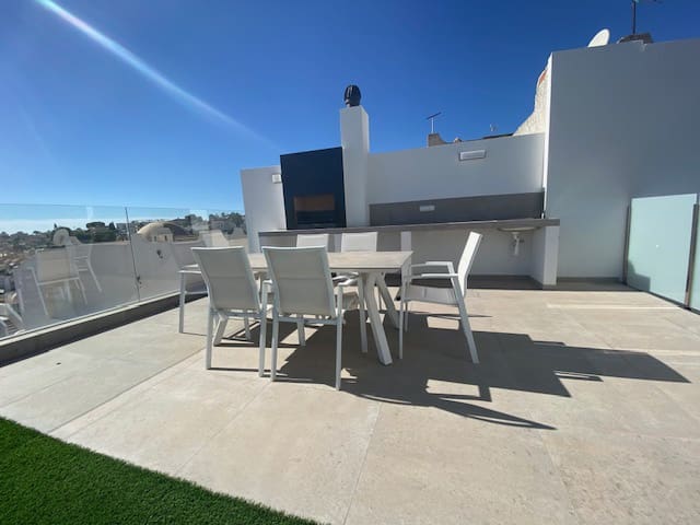 3 sypialnia Willa na sprzedaż w Los Balcones z basenem garażem - 649 000 € (Ref: 8837520)