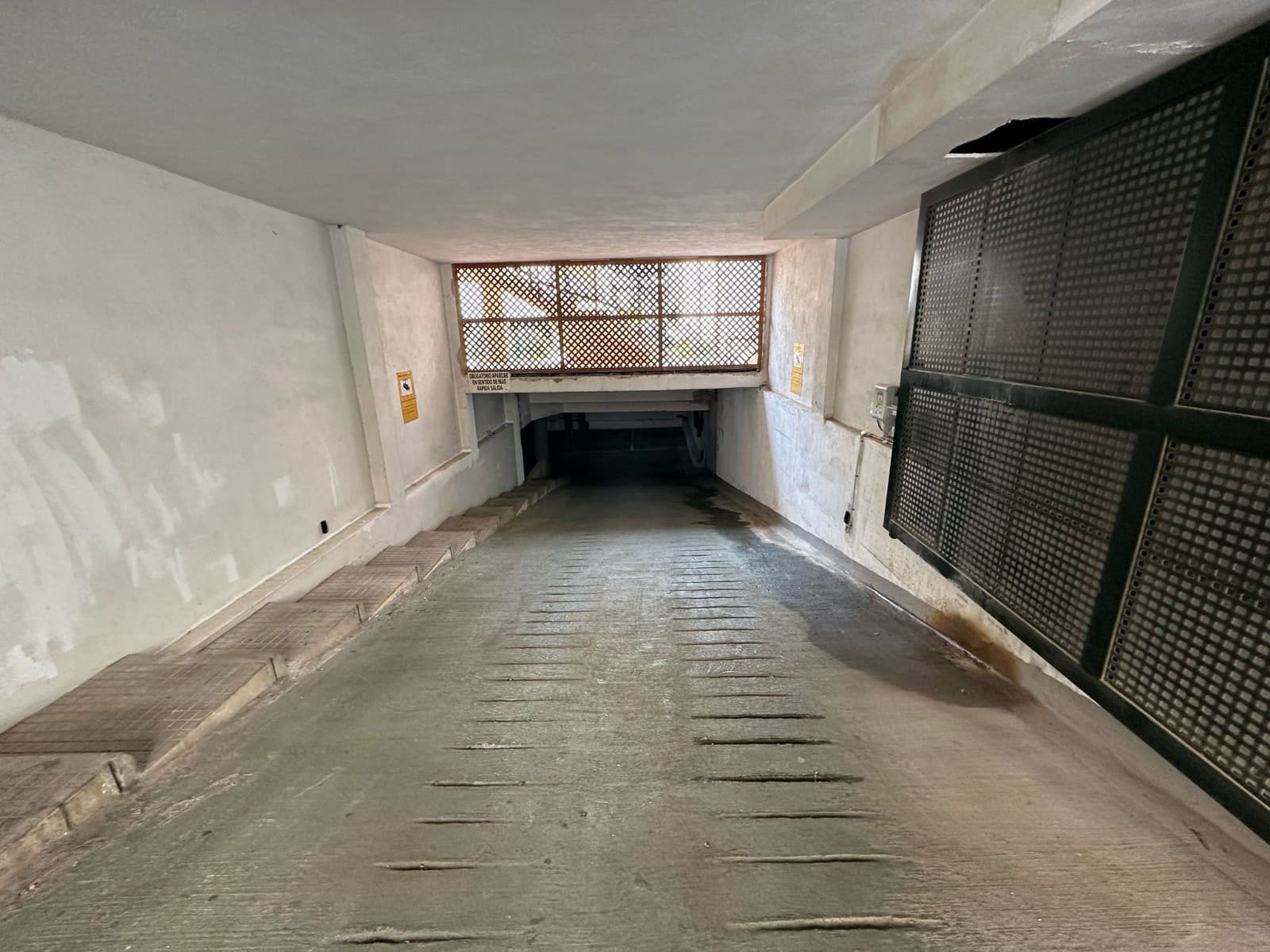 Garage te koop in Puerto de Andratx - € 62.000 (Ref: 8880596)