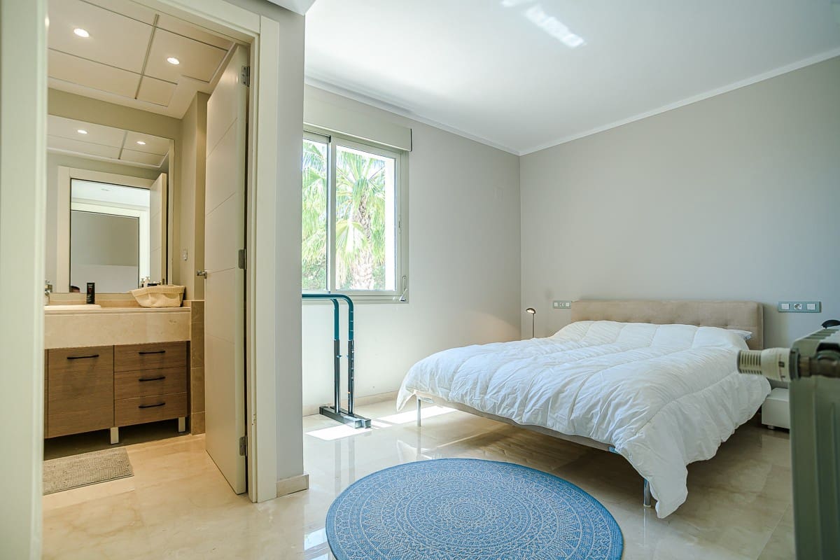 3 bedroom Villa for sale in San Miguel de Salinas with pool - € 525,000 (Ref: 9016241)