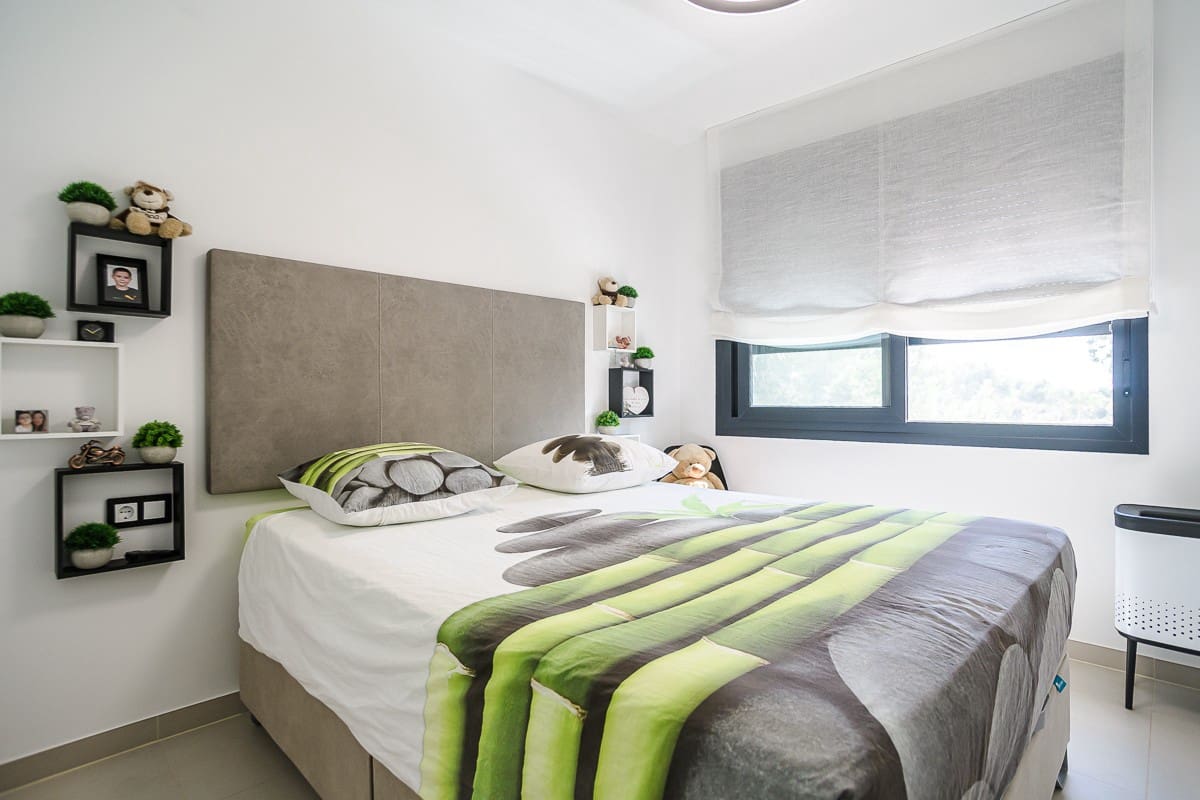 2 bedroom Apartment for sale in Pilar de la Horadada with pool - € 317,500 (Ref: 9087231)