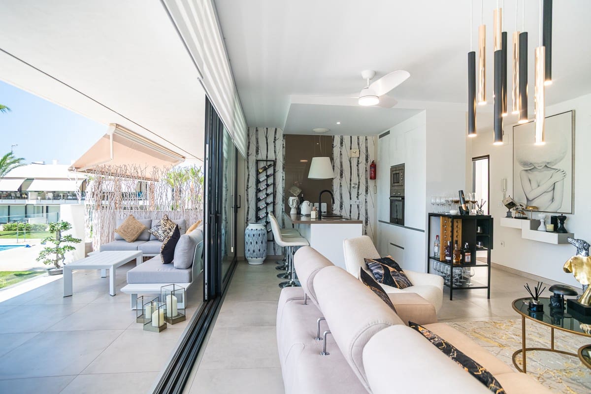 3 chambre Penthouse à vendre à Mar de Cristal avec piscine garage - 379 000 € (Ref: 9099958)