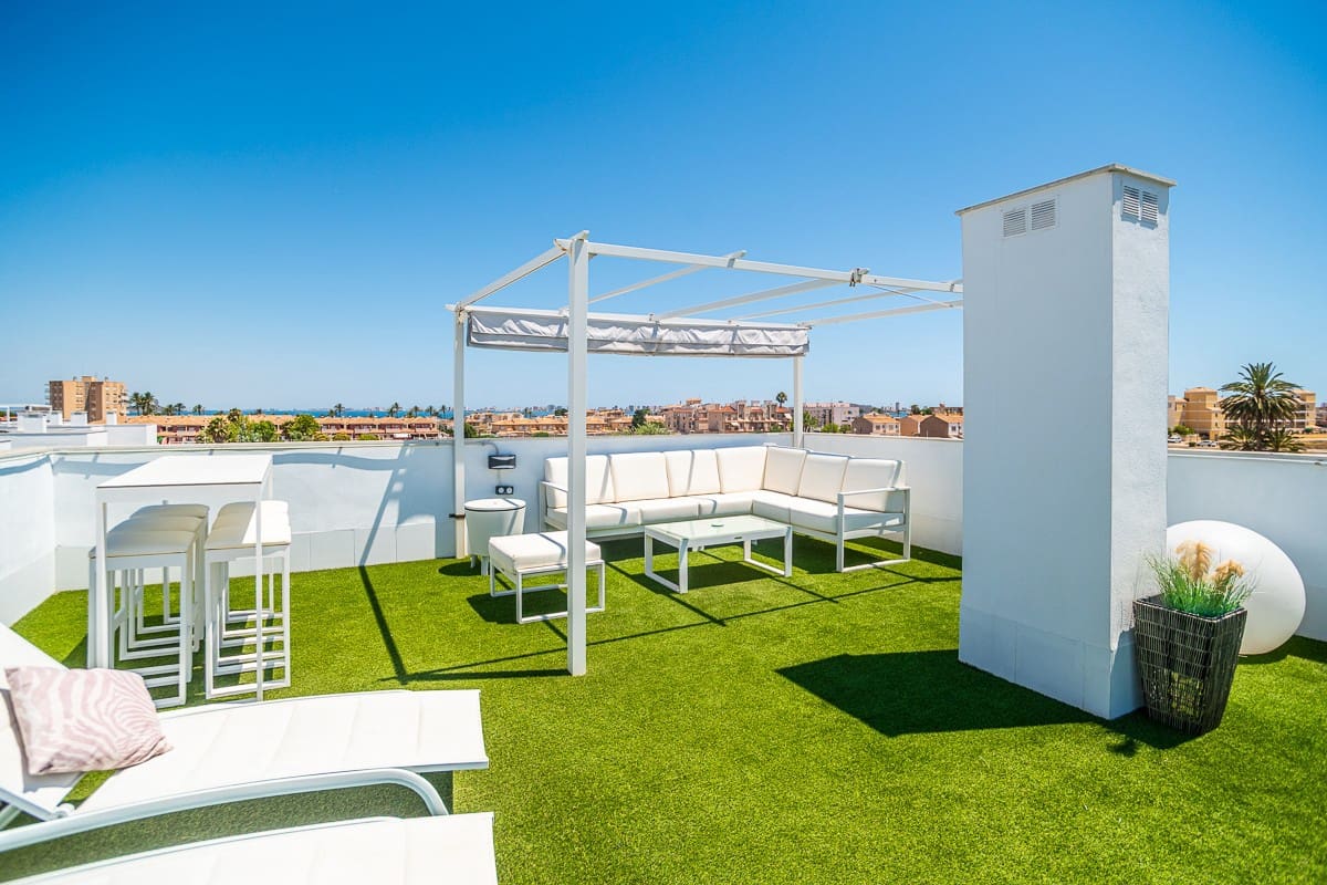 3 chambre Penthouse à vendre à Mar de Cristal avec piscine garage - 379 000 € (Ref: 9099958)