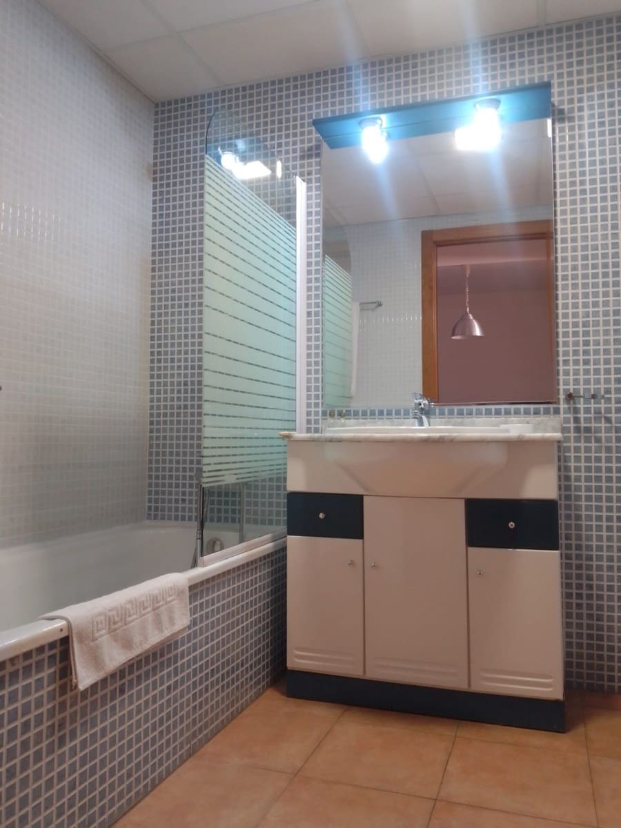 2 slaapkamer Appartement te koop in Aguilas met zwembad garage - € 96.000 (Ref: 9115639)