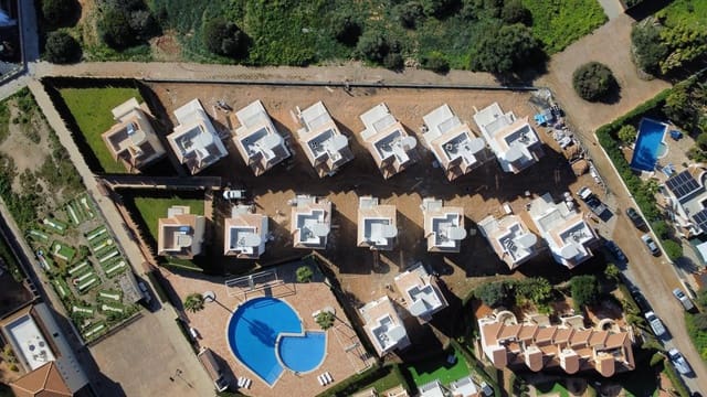 2 slaapkamer Villa te koop in Campos met zwembad - € 695.000 (Ref: 9237944)