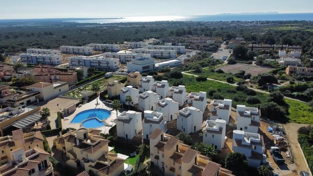 2 slaapkamer Villa te koop in Campos met zwembad - € 695.000 (Ref: 9237944)