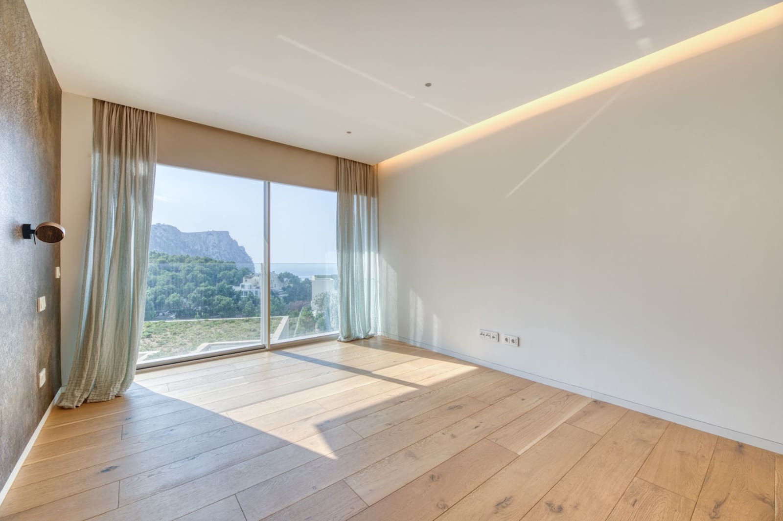 3 slaapkamer Villa te koop in Puerto de Andratx met zwembad - € 3.750.000 (Ref: 9428899)