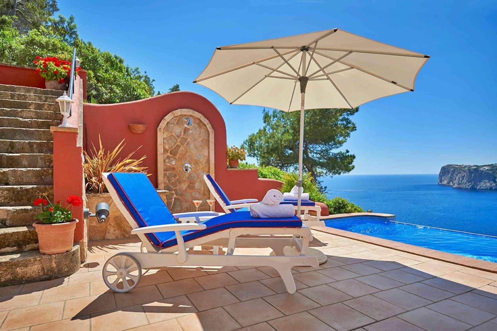 4 slaapkamer Villa te koop in Puerto de Andratx met zwembad garage - € 3.200.000 (Ref: 9436331)