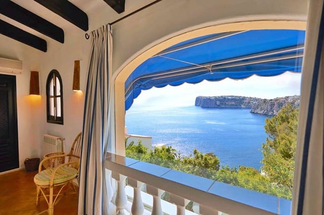 4 slaapkamer Villa te koop in Puerto de Andratx, Andratx met zwembad garage - € 3.200.000 (Ref: 9436331)