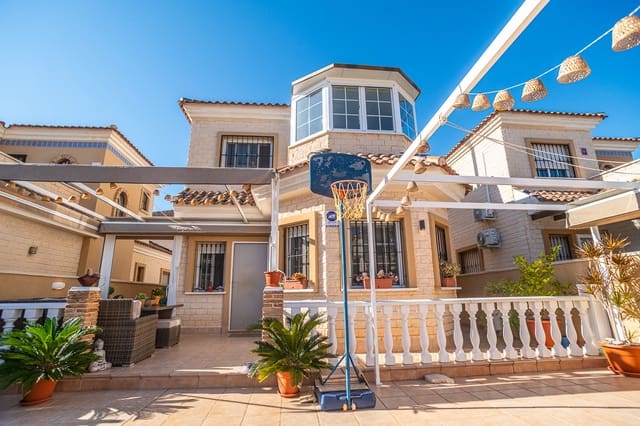 2 Zimmer Villa zu verkaufen in El Raso, Guardamar del Segura mit Pool - 247.000 € (Ref: 9511194)