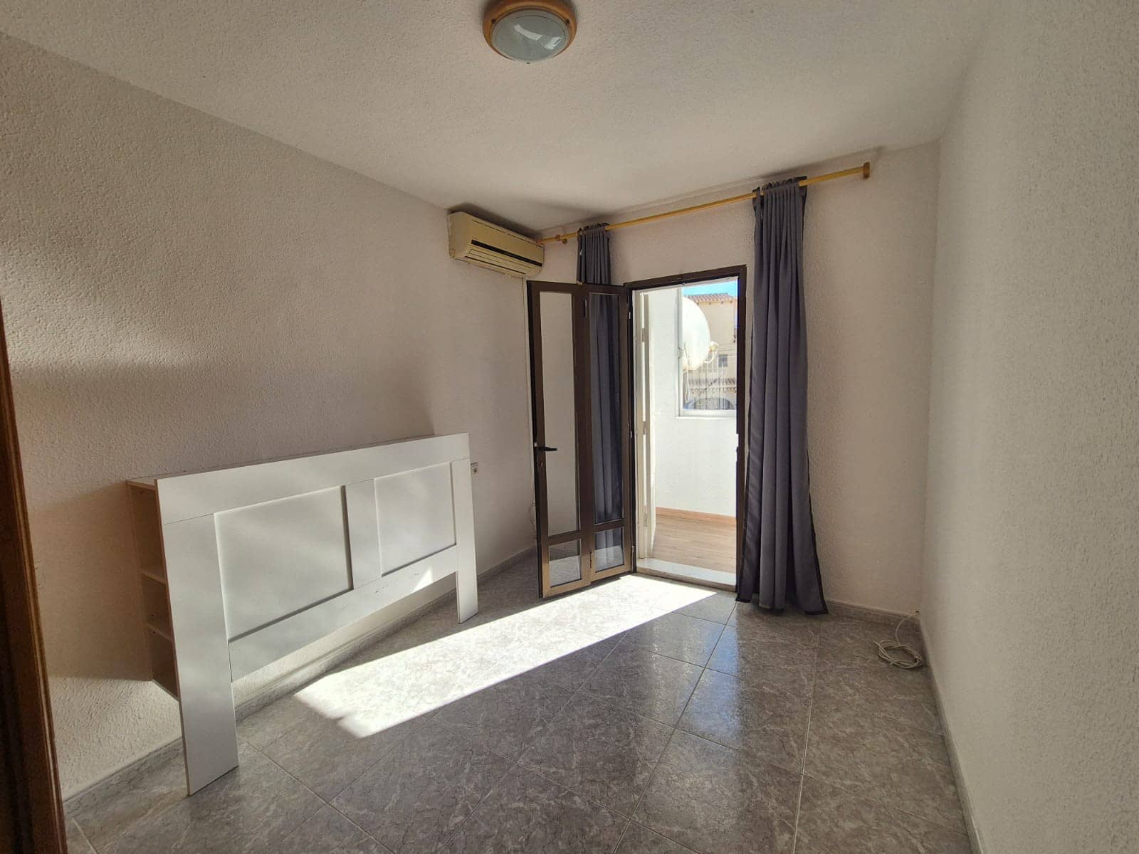 3 quarto Casa em Banda para venda em Torrevieja - 169 000 € (Ref: 9559310)