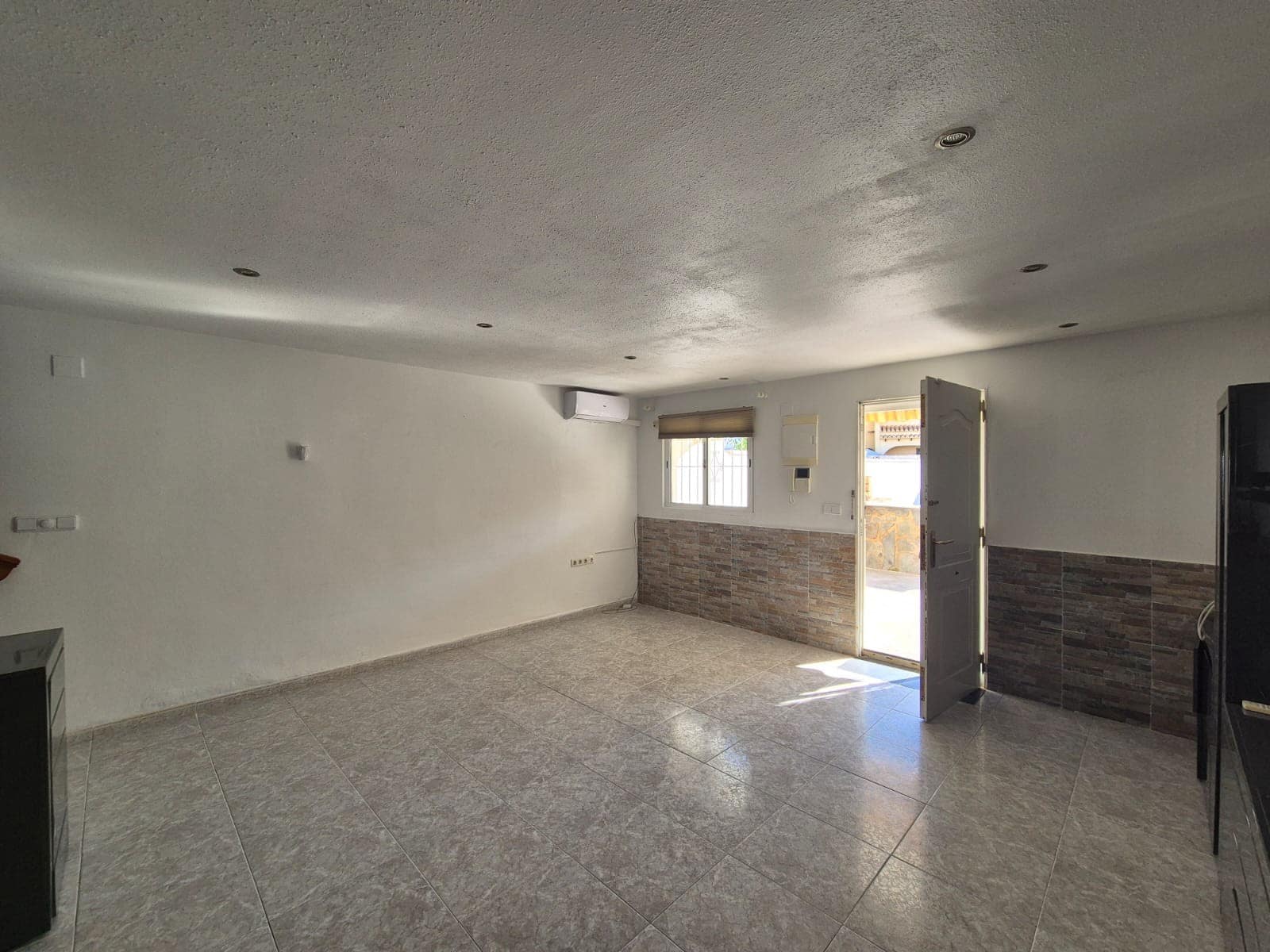 3 quarto Casa em Banda para venda em Torrevieja - 169 000 € (Ref: 9559310)