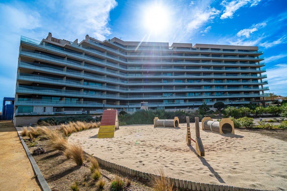 2 slaapkamer Appartement te koop in Mar de Cristal met zwembad garage - € 289.000 (Ref: 9563996)