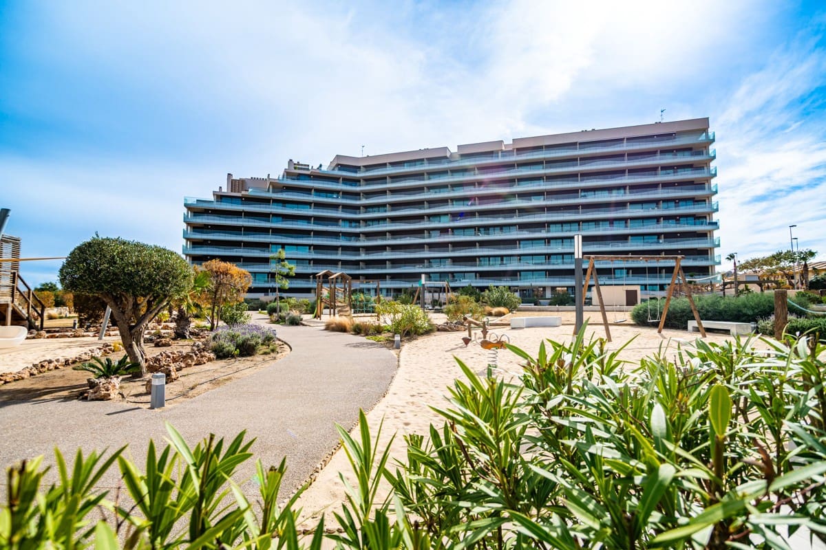 2 slaapkamer Appartement te koop in Mar de Cristal met zwembad garage - € 289.000 (Ref: 9563996)