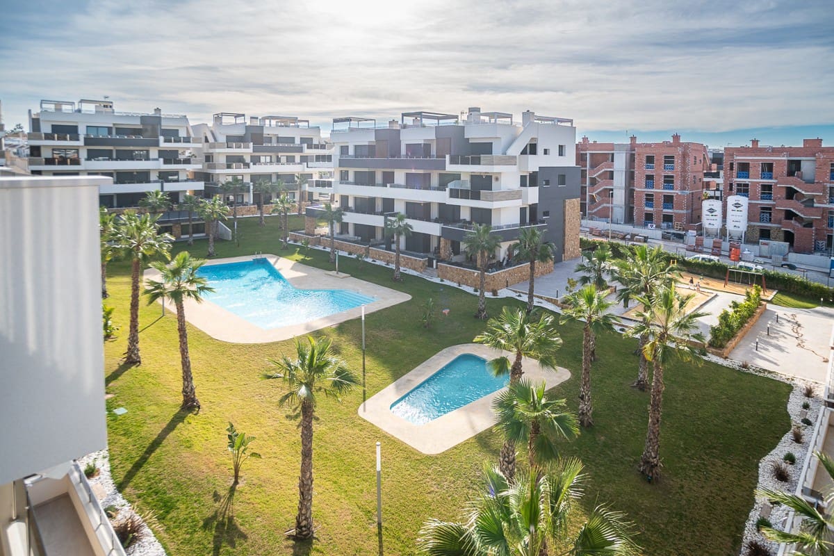 2 soveværelse Lejlighed til salg i Orihuela Costa med swimmingpool garage - € 337.500 (Ref: 9614232)