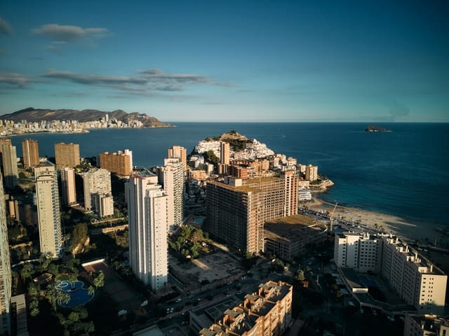 Apartamento de 1 habitación en Benidorm en venta con piscina garaje - 243.000 € (Ref: 9669206)