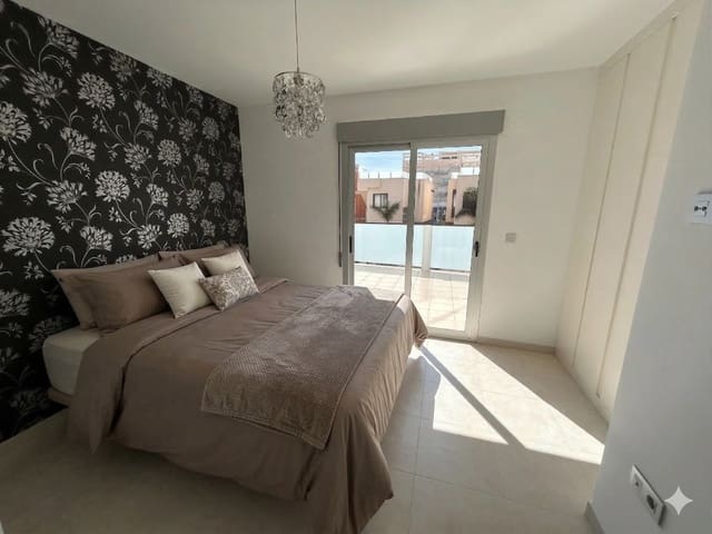 3 makuuhuone Huvila myytävänä paikassa Lo Pagan, San Pedro del Pinatar mukana uima-altaan - 357 000 € (Ref: 9681432)