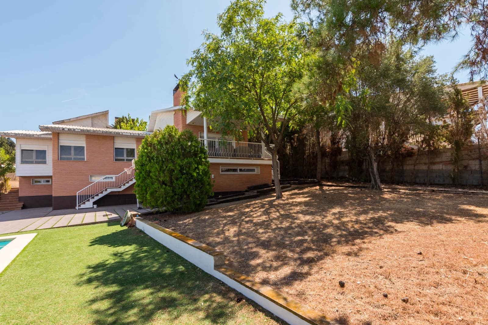 Chalet de 4 habitaciones en Altorreal en venta con piscina garaje - 625.000 € (Ref: 9737139)