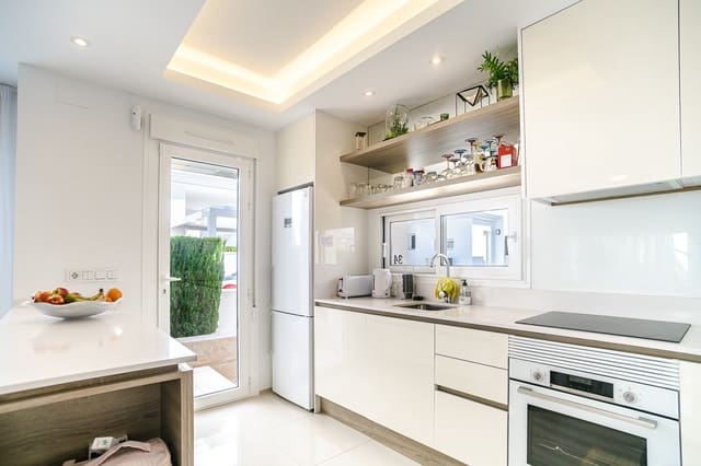 3 makuuhuone Huvila myytävänä paikassa Ciudad Quesada, Rojales mukana uima-altaan - 390 000 € (Ref: 9750935)