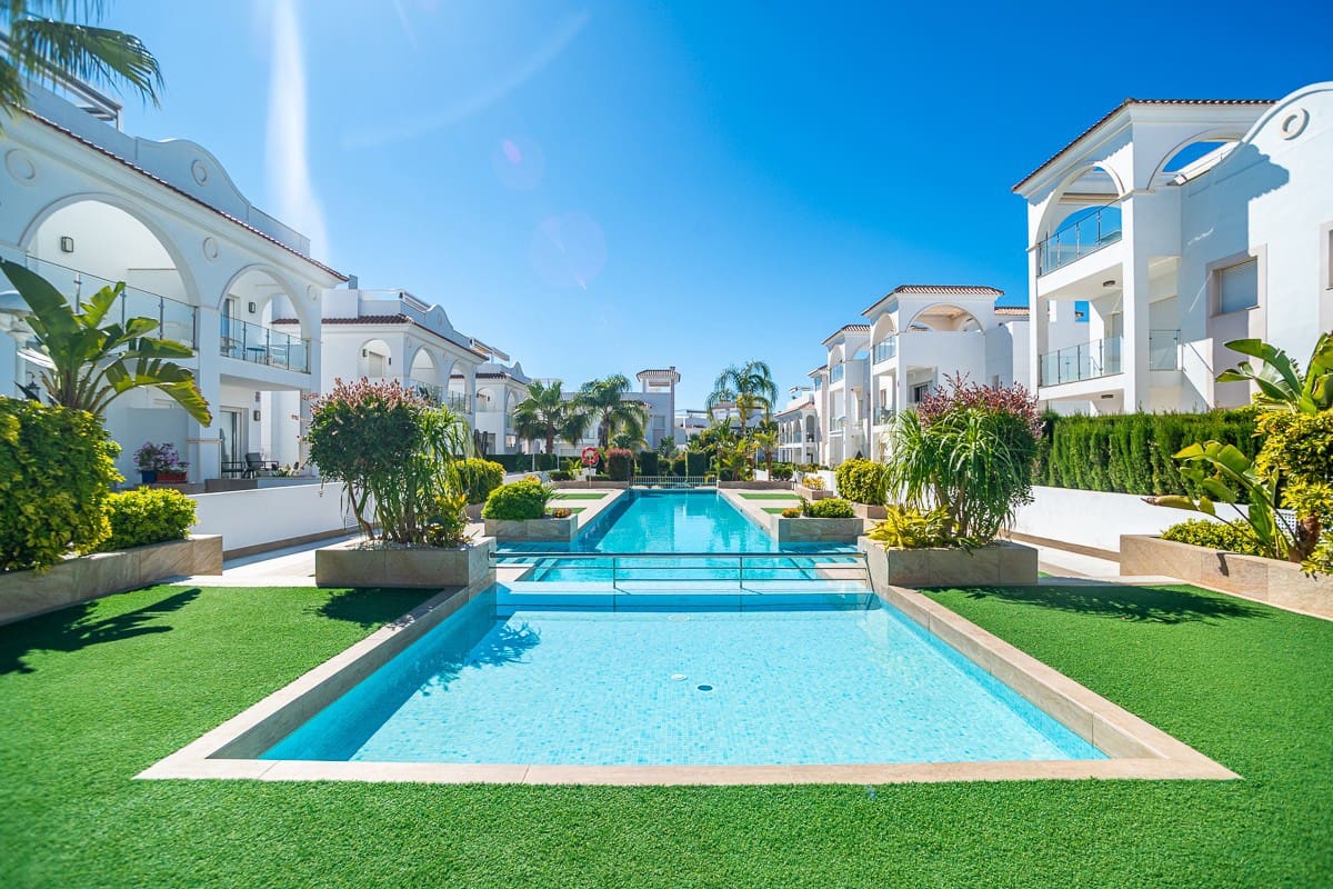 3 camera da letto Villa in vendita in Ciudad Quesada con piscina - 390.000 € (Rif: 9750935)