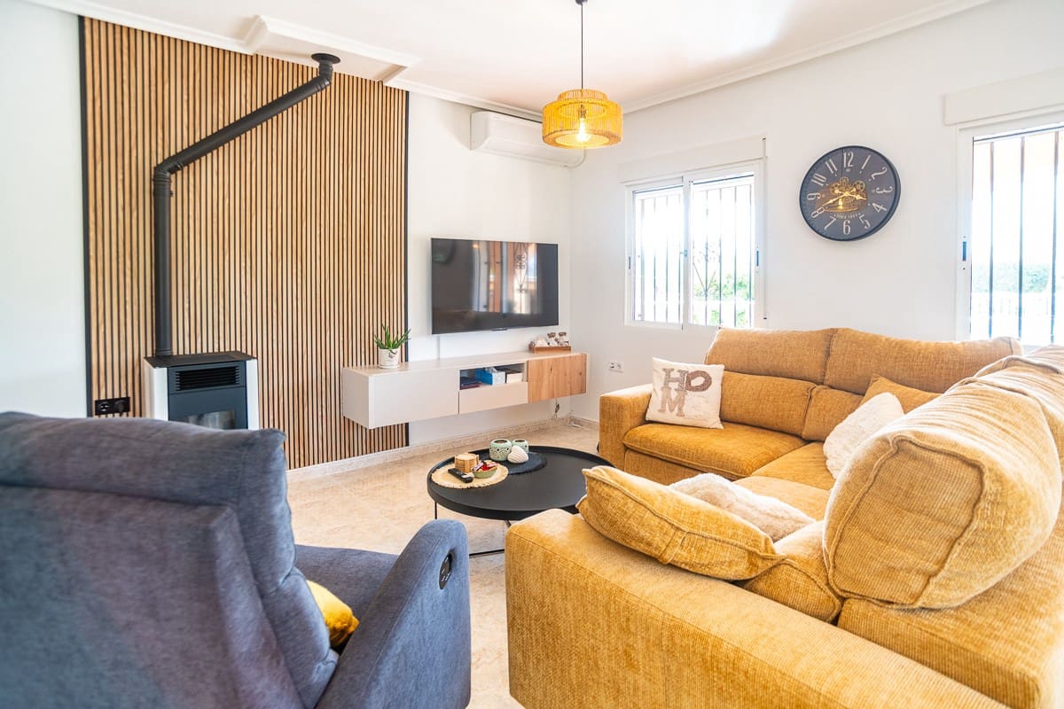 4 soveværelse Villa til salg i Catral med swimmingpool - € 380.000 (Ref: 9773463)