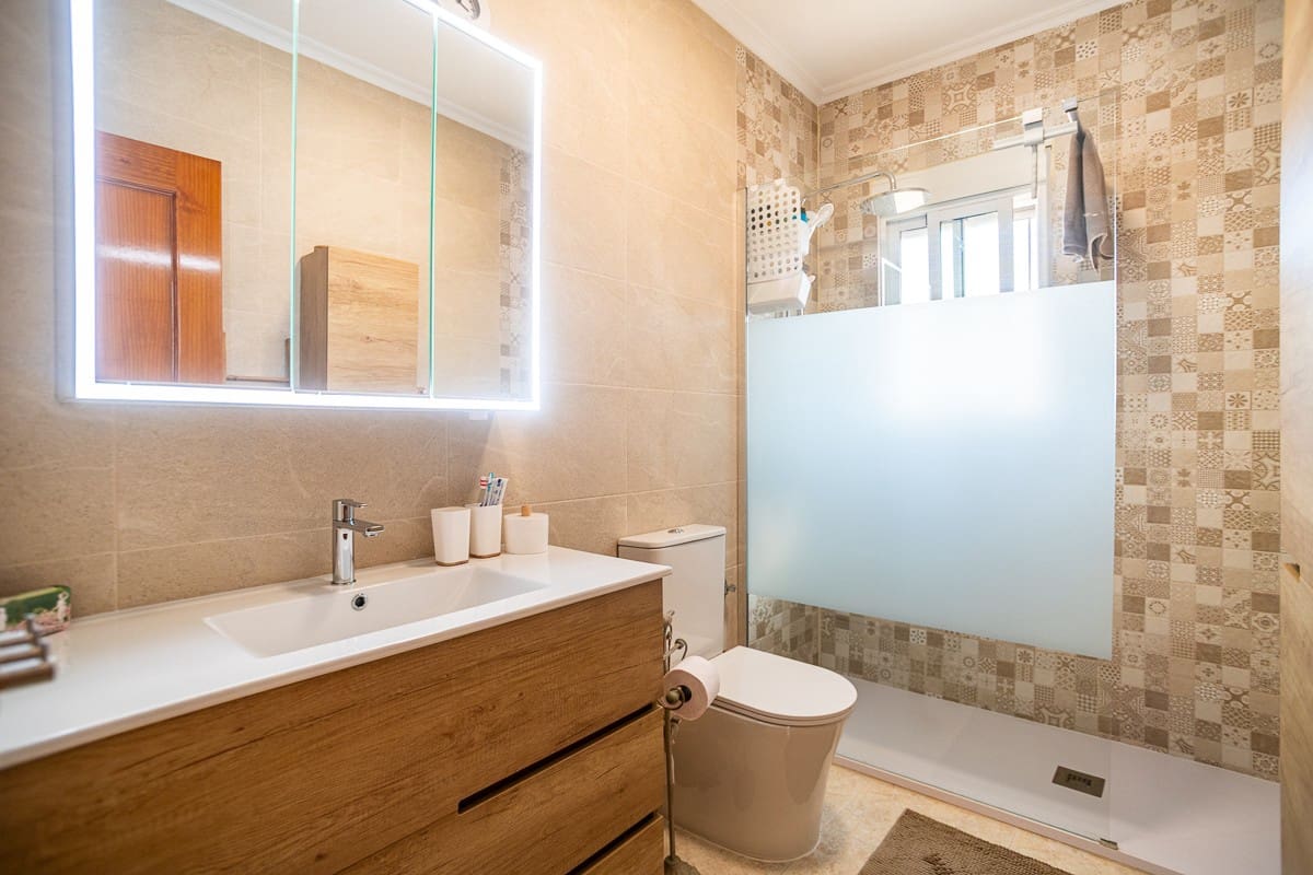 4 soveværelse Villa til salg i Catral med swimmingpool - € 380.000 (Ref: 9773463)