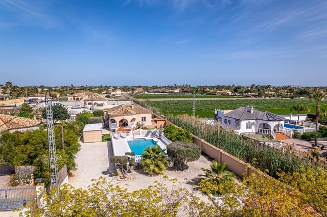 4 soveværelse Villa til salg i Catral med swimmingpool - € 380.000 (Ref: 9773463)