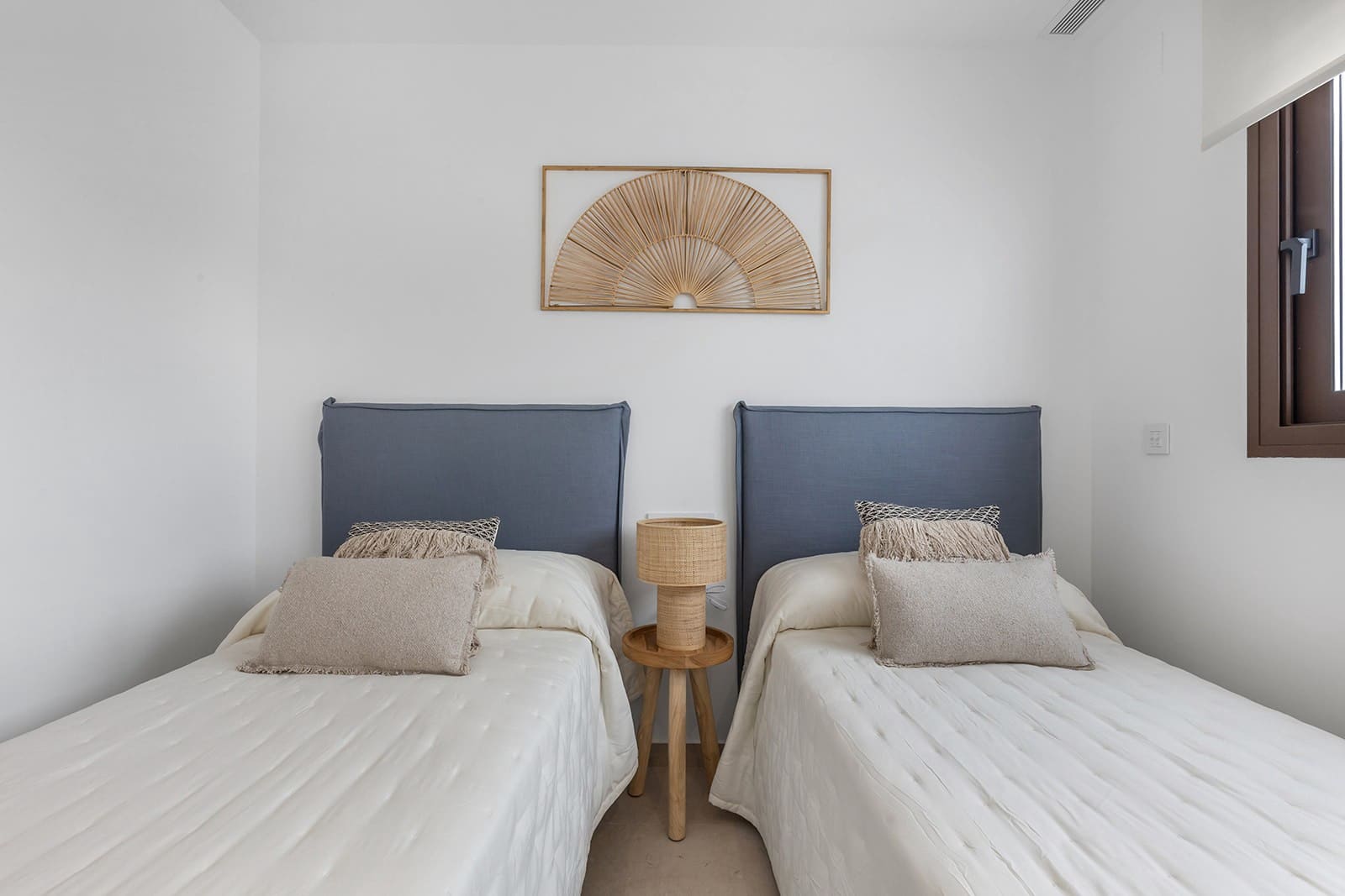 2 soverom Leilighet til salgs i Los Alcazares med svømmebasseng - € 269 900 (Ref: 9781259)