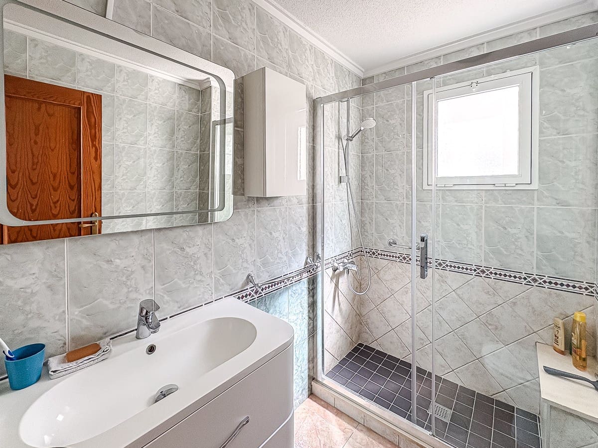 2 camera da letto Appartamento in vendita in Torrevieja con piscina garage - 139.500 € (Rif: 9795092)