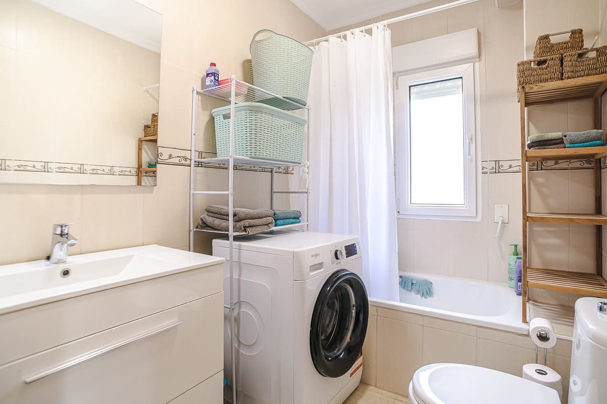 2 Zimmer Apartment zu verkaufen in Orihuela Costa mit Pool - 189.500 € (Ref: 9831597)