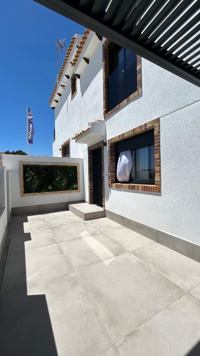 3 chambre Maison de Ville à vendre à Pilar de la Horadada - 299 900 € (Ref: 9867706)