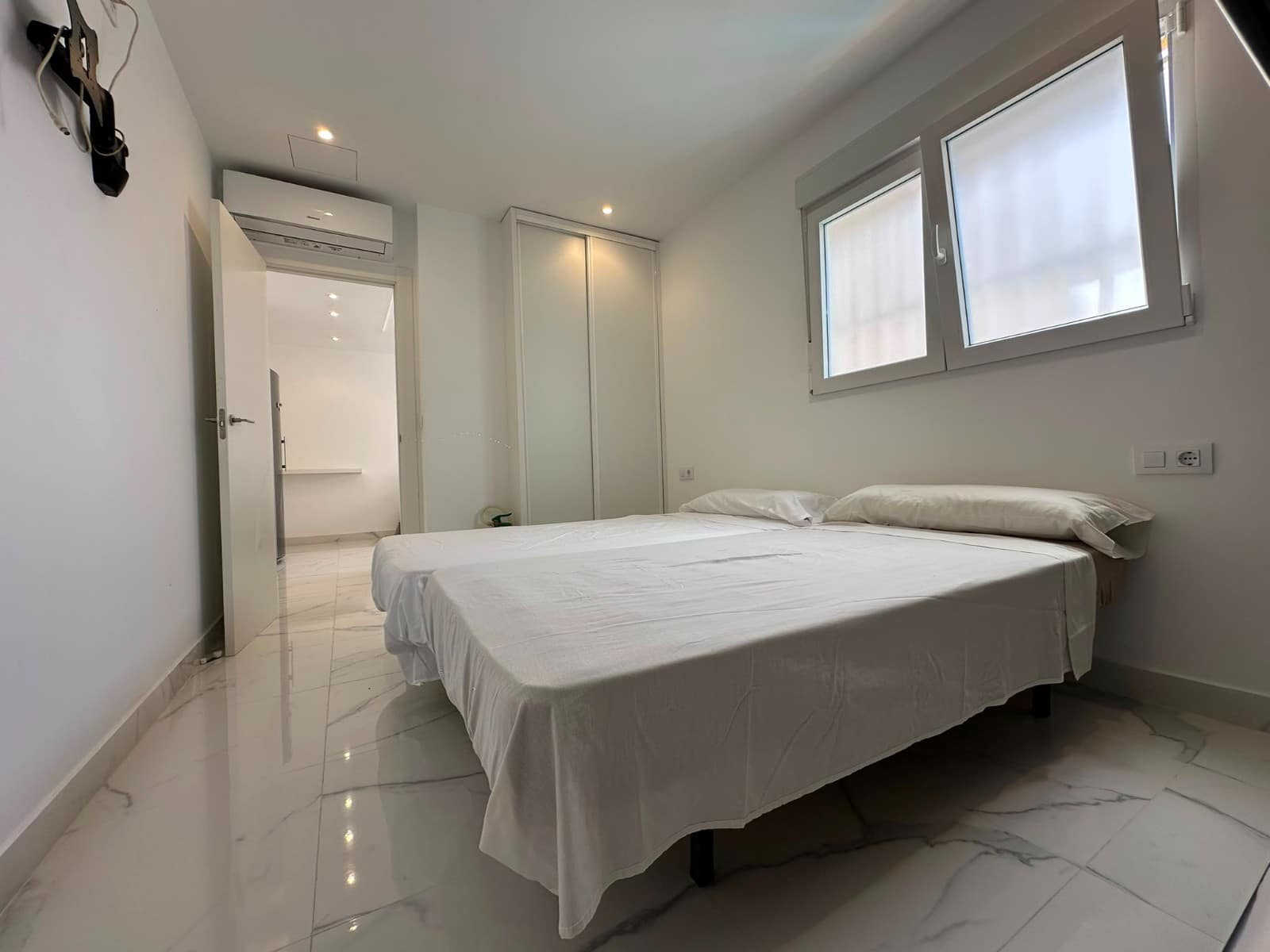 1 slaapkamer Appartement te koop in La Manga del Mar Menor met zwembad - € 163.500 (Ref: 9926625)