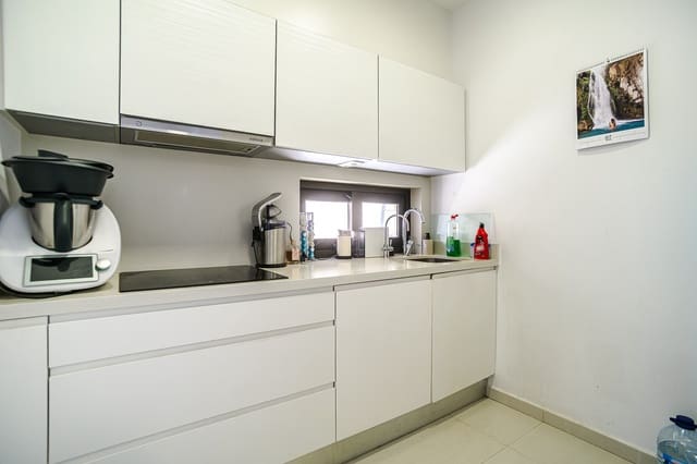 2 soverom Leilighet til salgs i Guardamar del Segura med svømmebasseng garasje - € 299 000 (Ref: 9956553)