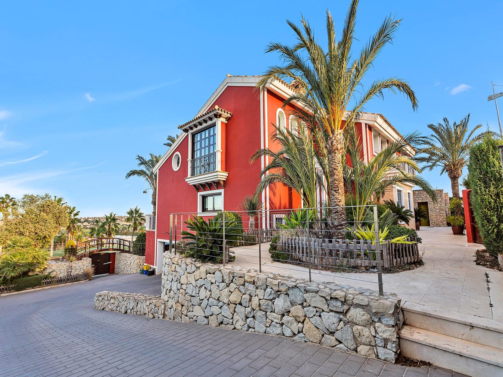 6 soveværelse Villa til salg i Algorfa med swimmingpool garage - € 1.550.000 (Ref: 9971767)