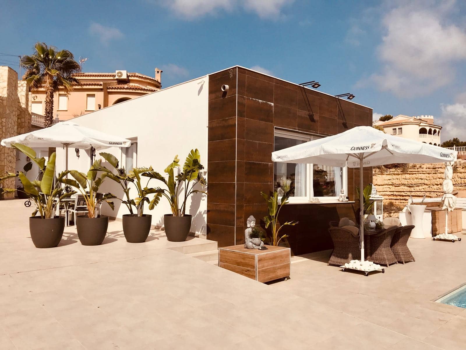 6 bedroom Villa for sale in Ciudad Quesada with pool garage - € 685,000 (Ref: 9971768)