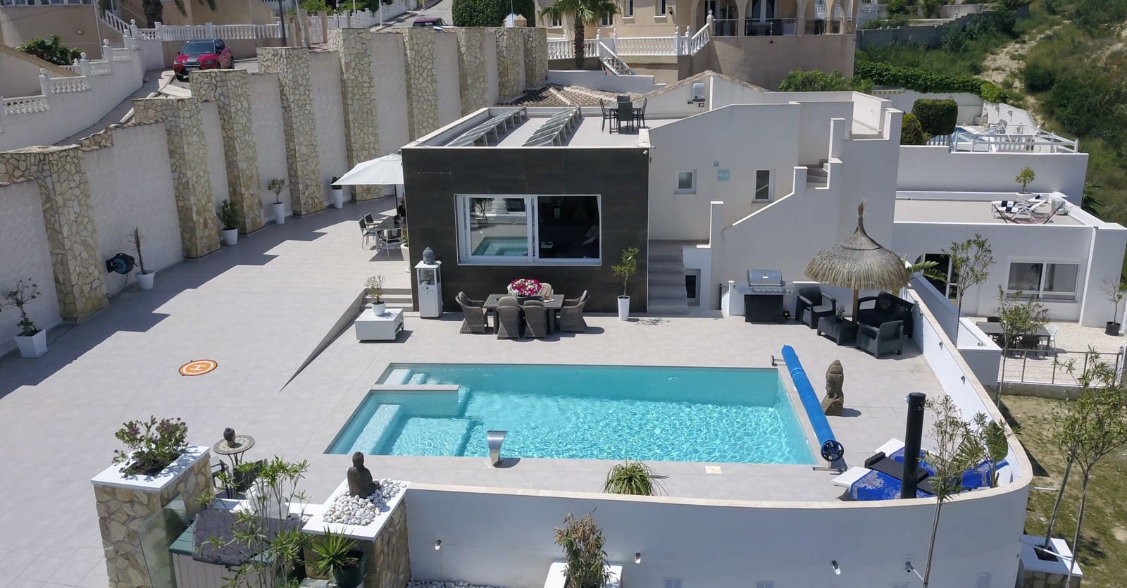 6 bedroom Villa for sale in Ciudad Quesada with pool garage - € 685,000 (Ref: 9971768)